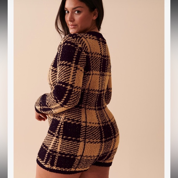 🌸 La Vie En Rose 🌸 teddy pyjama romper - Picture 2 of 10